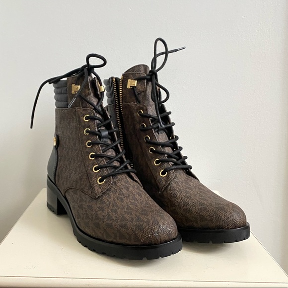 Michael Kors Logo Lace Up Combat Boot size 7 - Picture 2 of 9